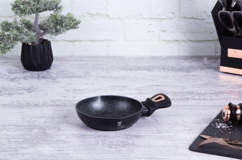 Mini patelnia granitowa 16cm BerlingerHaus Black Rose BH-6134 Mini patelnia granitowa 16cm BerlingerHaus Black Rose BH-6134