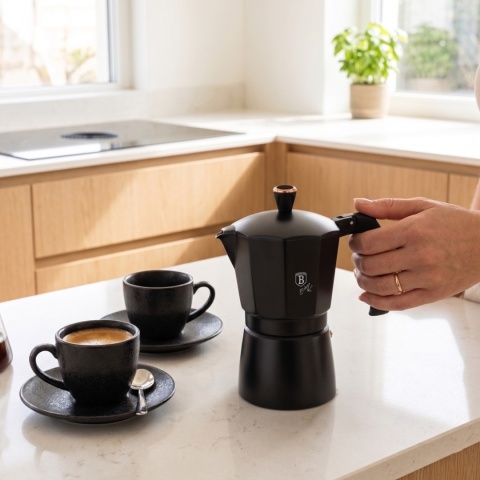 Kawiarka na 6 filiżanki BerlingerHaus Black Rose BH-8561